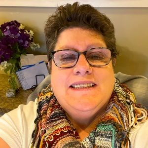 Meet your Posher, Becky